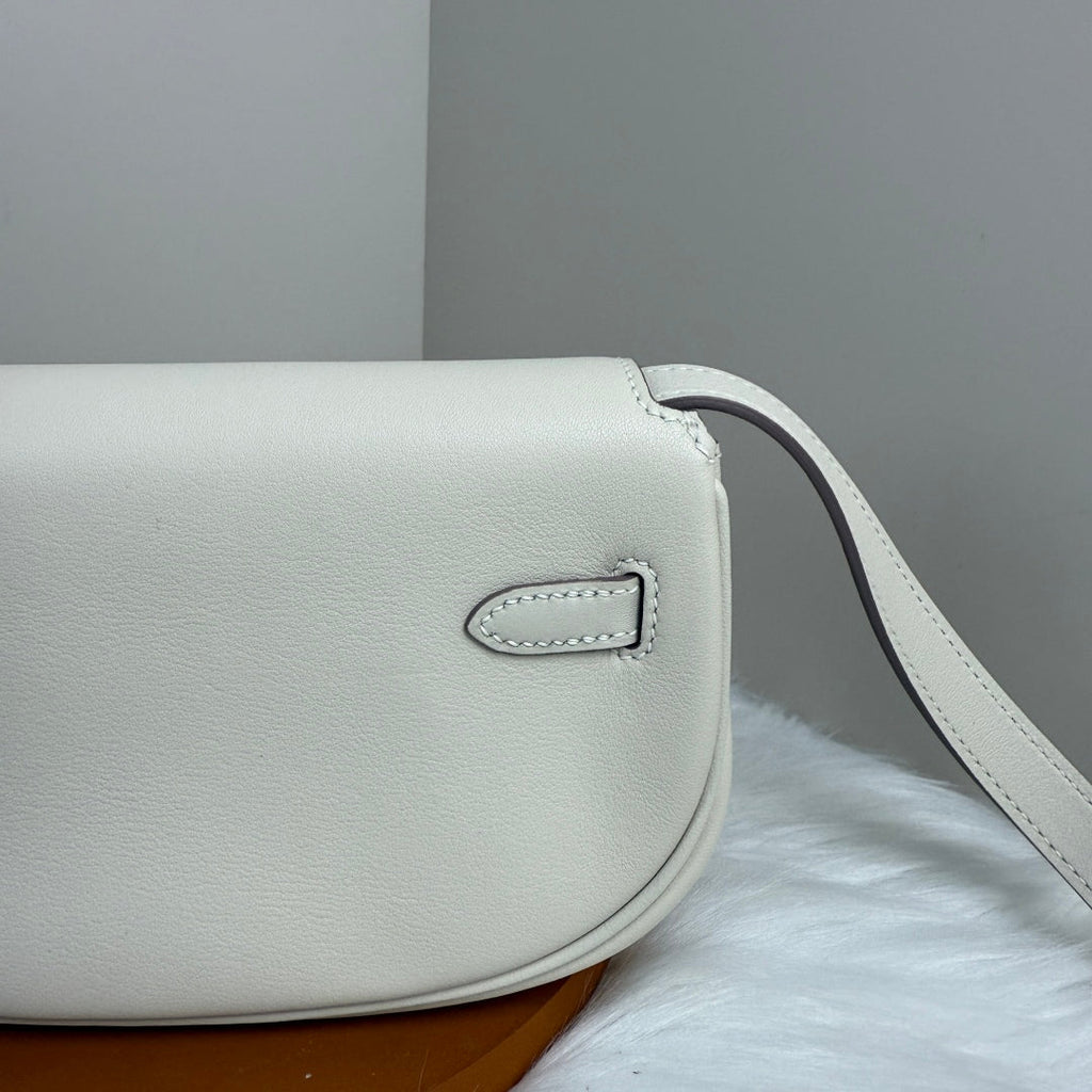 Hermès Beige Swift Kelly Moove Bag Silver 825670