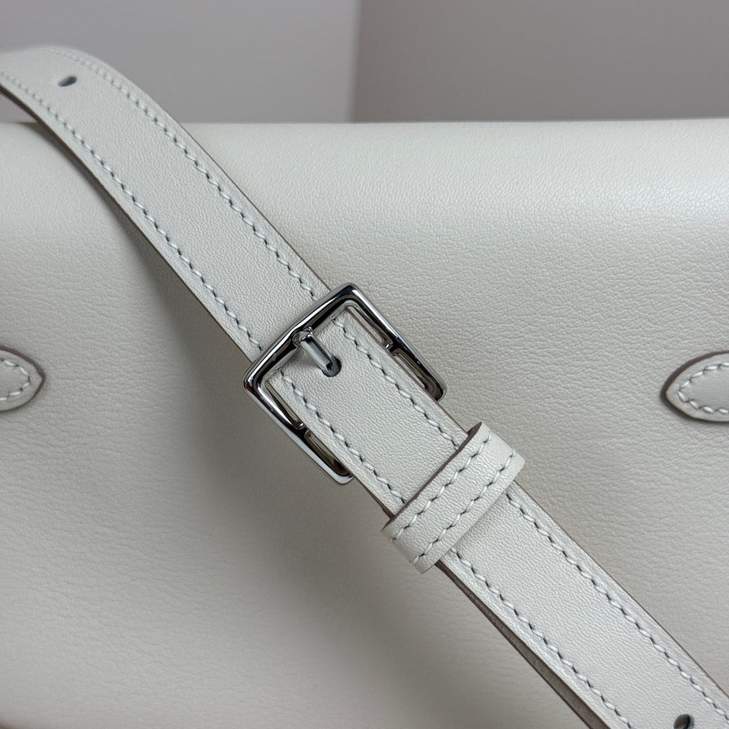 Hermès Beige Swift Kelly Moove Bag Silver 825670