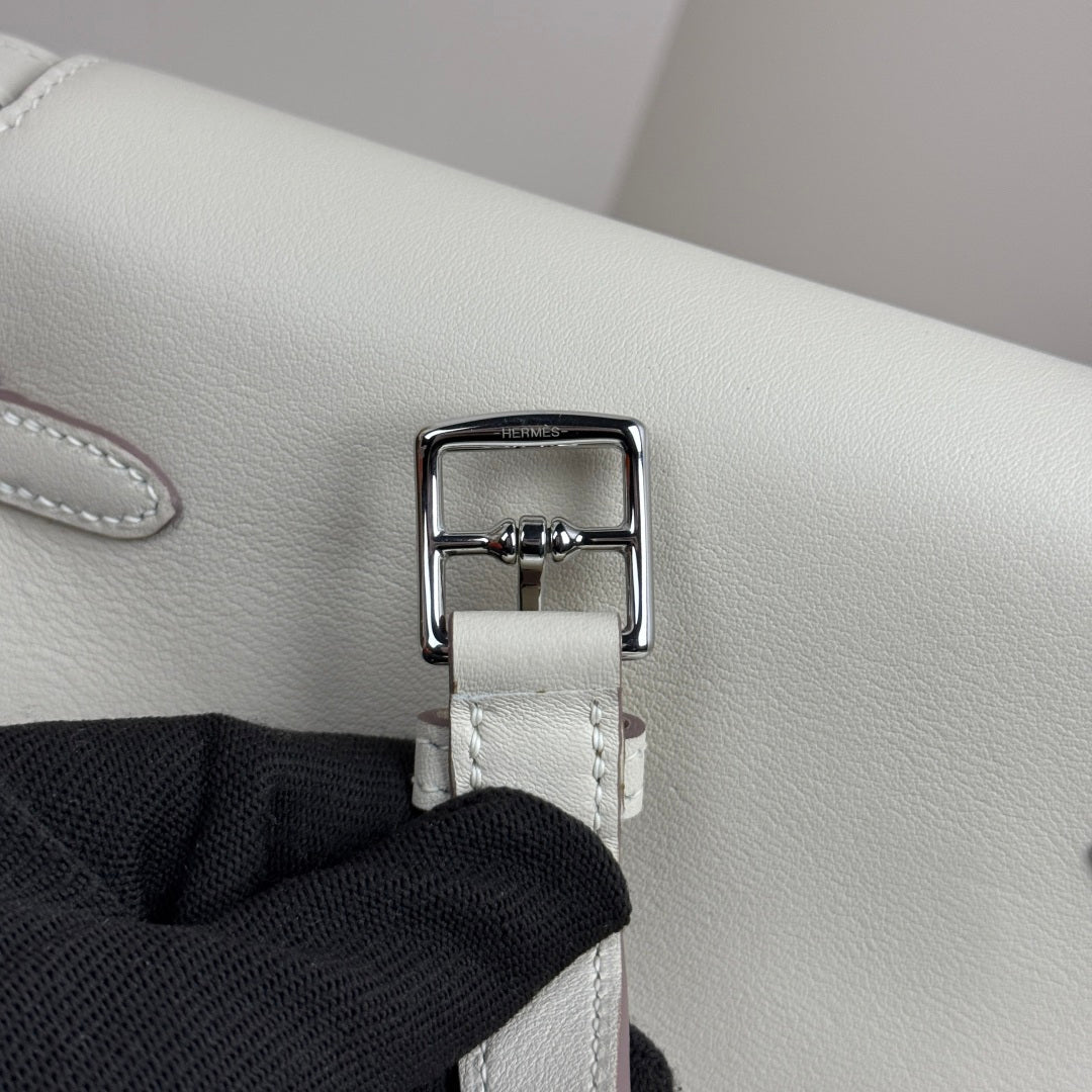 Hermès Beige Swift Kelly Moove Bag Silver 825670