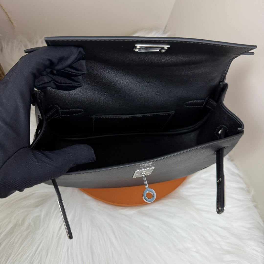 Hermès Black Swift Kelly Moove Bag Silver 825661