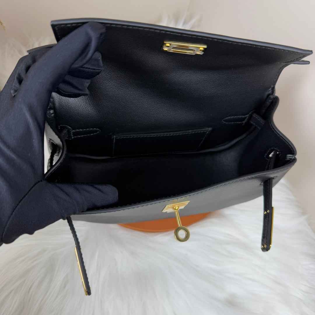 Hermès Black Swift Kelly Moove Bag Gold 825660