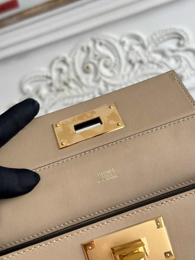 Hermès 24/24 Mini Bag Evercolor Swift Leather Gray Gold