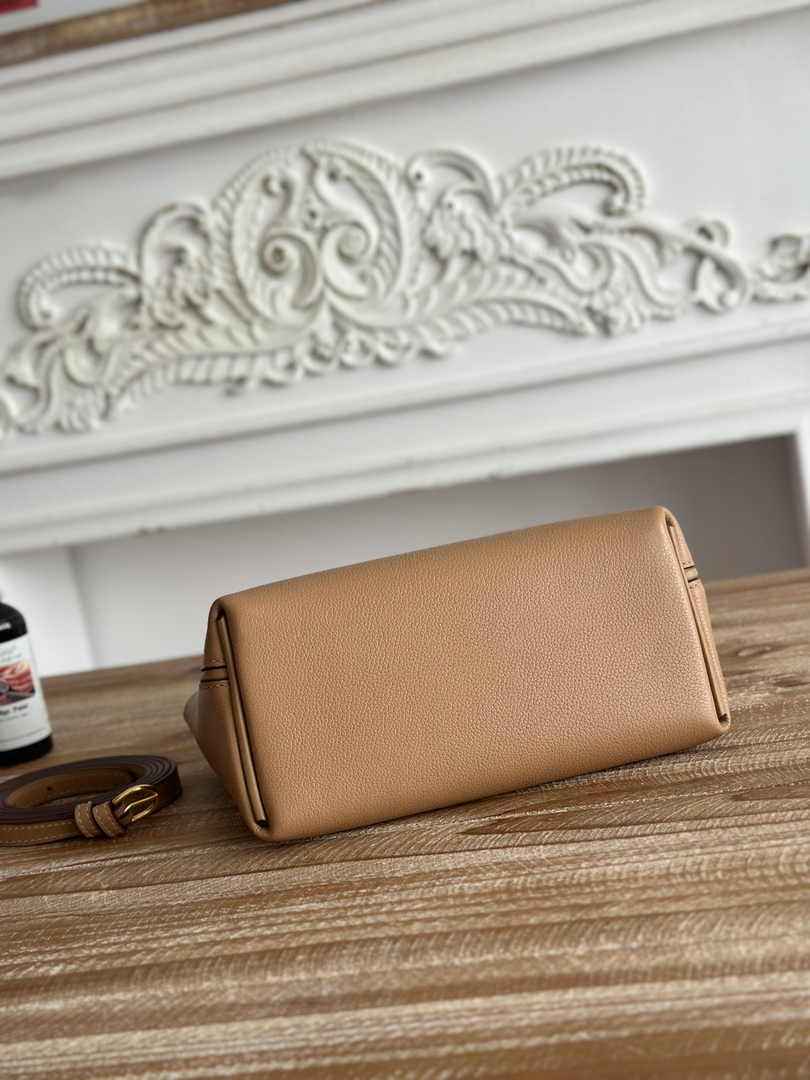 Hermès 24/24 Mini Bag Evercolor Swift Leather Apricot Gold