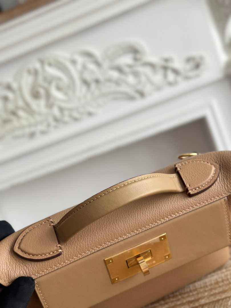 Hermès 24/24 Mini Bag Evercolor Swift Leather Apricot Gold
