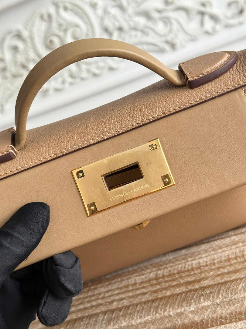 Hermès 24/24 Mini Bag Evercolor Swift Leather Apricot Gold