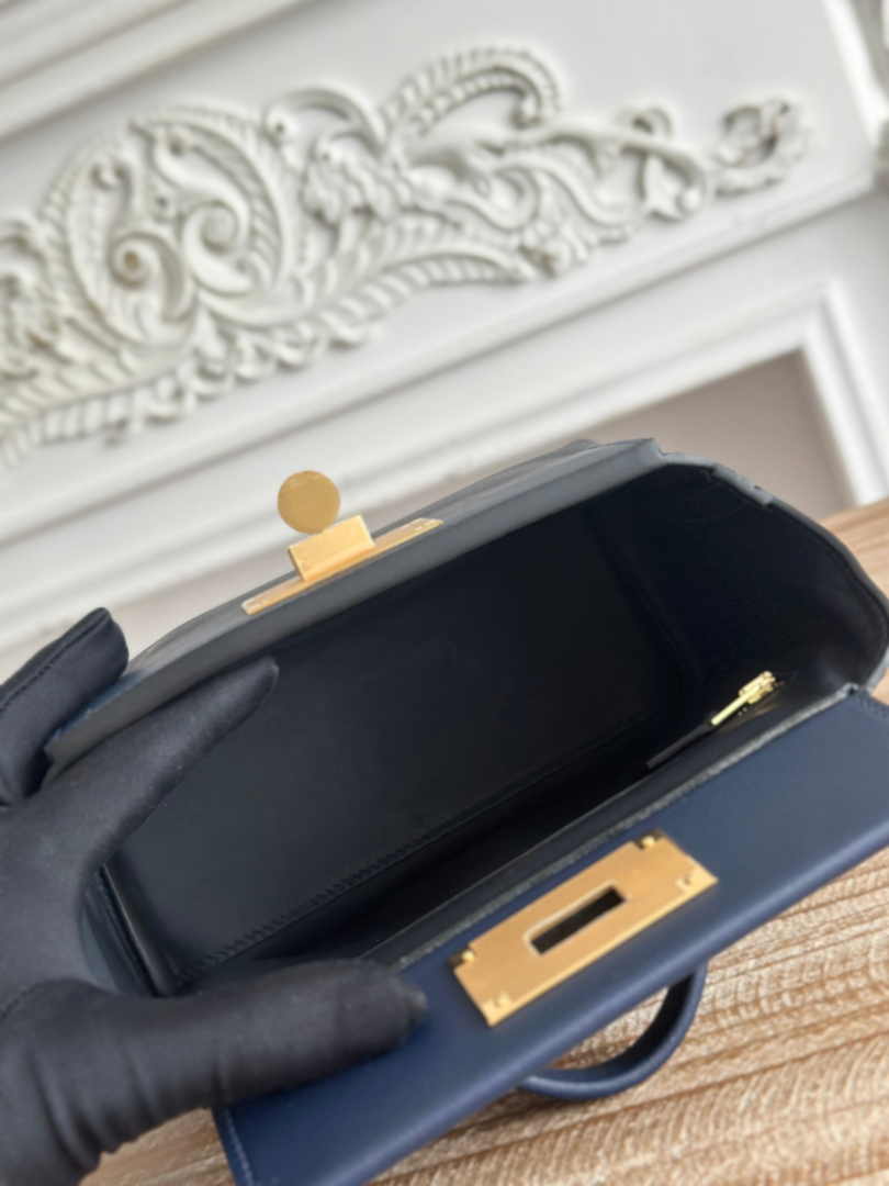 Hermès 24/24 Mini Bag Evercolor Swift Leather Navy Blue Gold