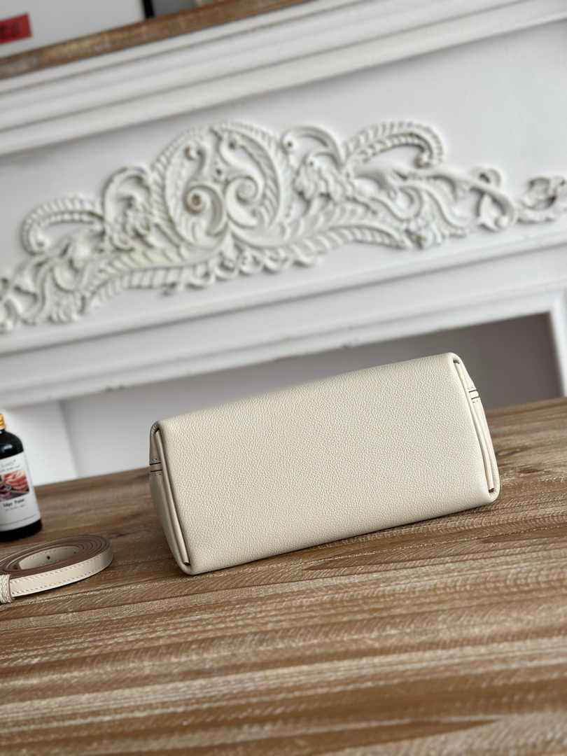 Hermès 24/24 Mini Bag Evercolor Swift Leather Beige Silver