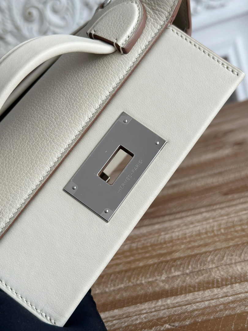 Hermès 24/24 Mini Bag Evercolor Swift Leather Beige Silver