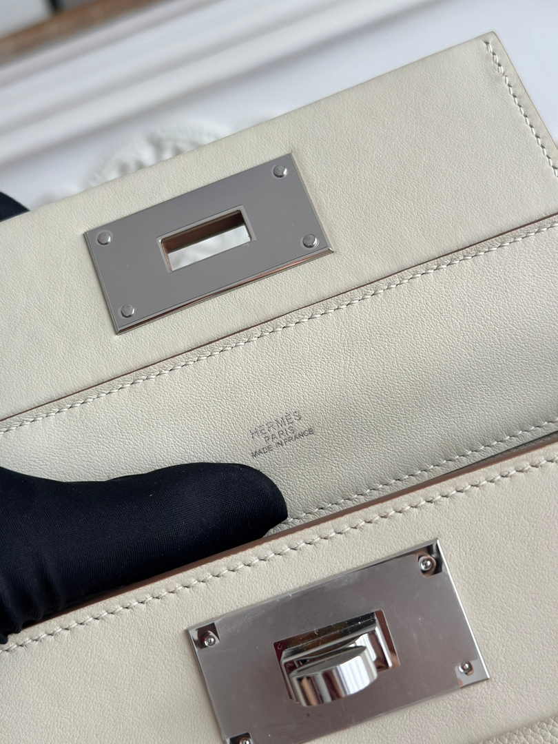 Hermès 24/24 Mini Bag Evercolor Swift Leather Beige Silver