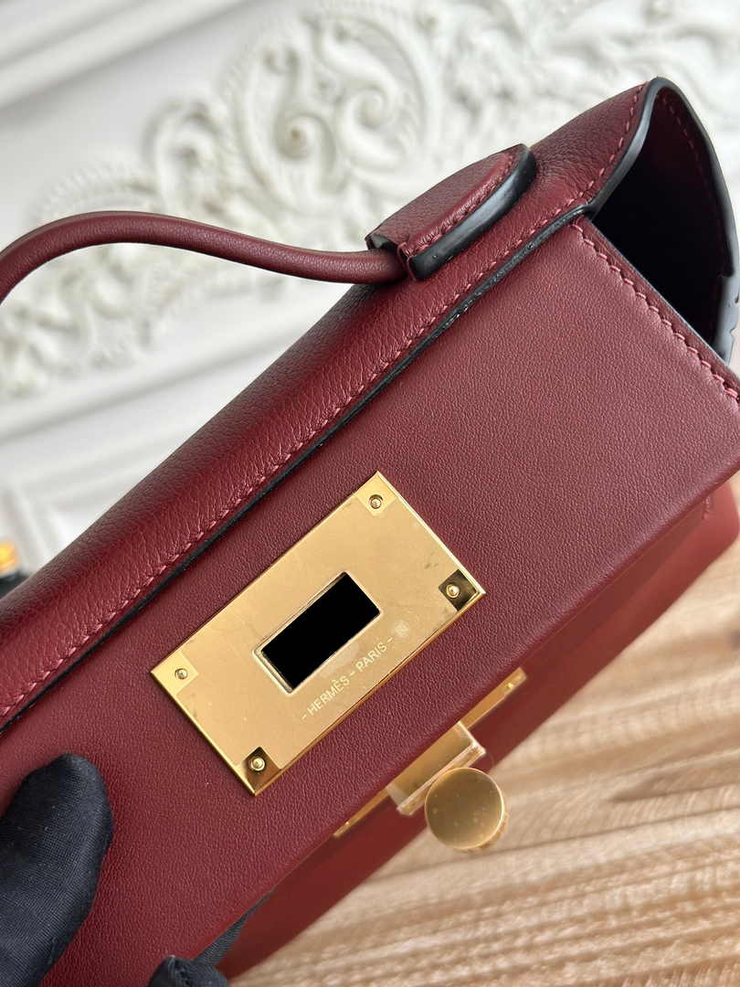 Hermès 24/24 Mini Bag Evercolor Swift Leather Wine Red Gold
