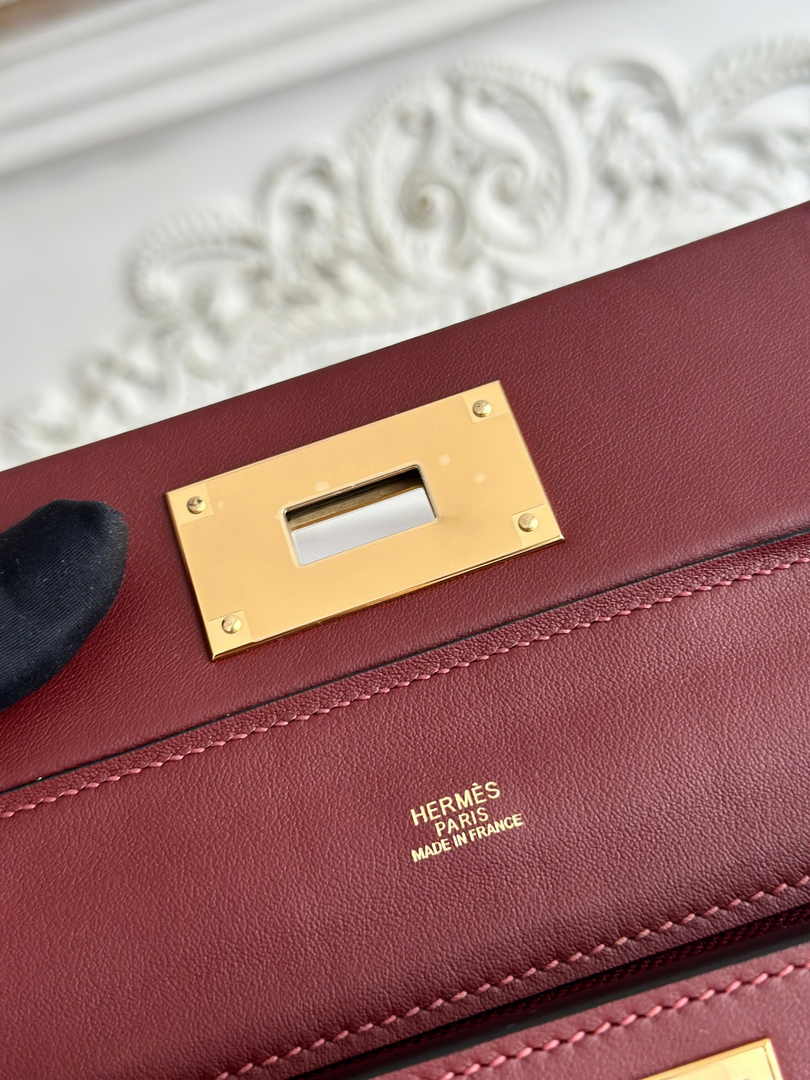Hermès 24/24 Mini Bag Evercolor Swift Leather Wine Red Gold
