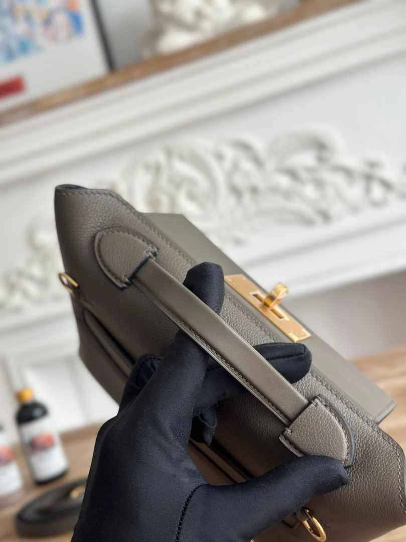 Hermès 24/24 Mini Bag Gray Evercolor Swift Leather Gold