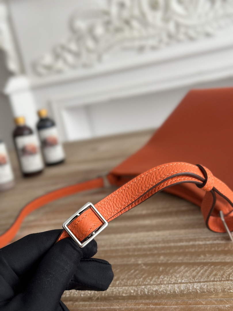 Hermes Berlingot Bag Leather H267902