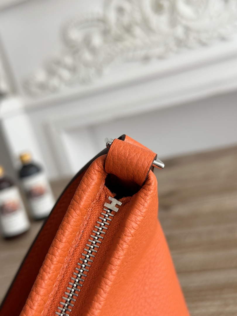 Hermes Berlingot Bag Leather H267902