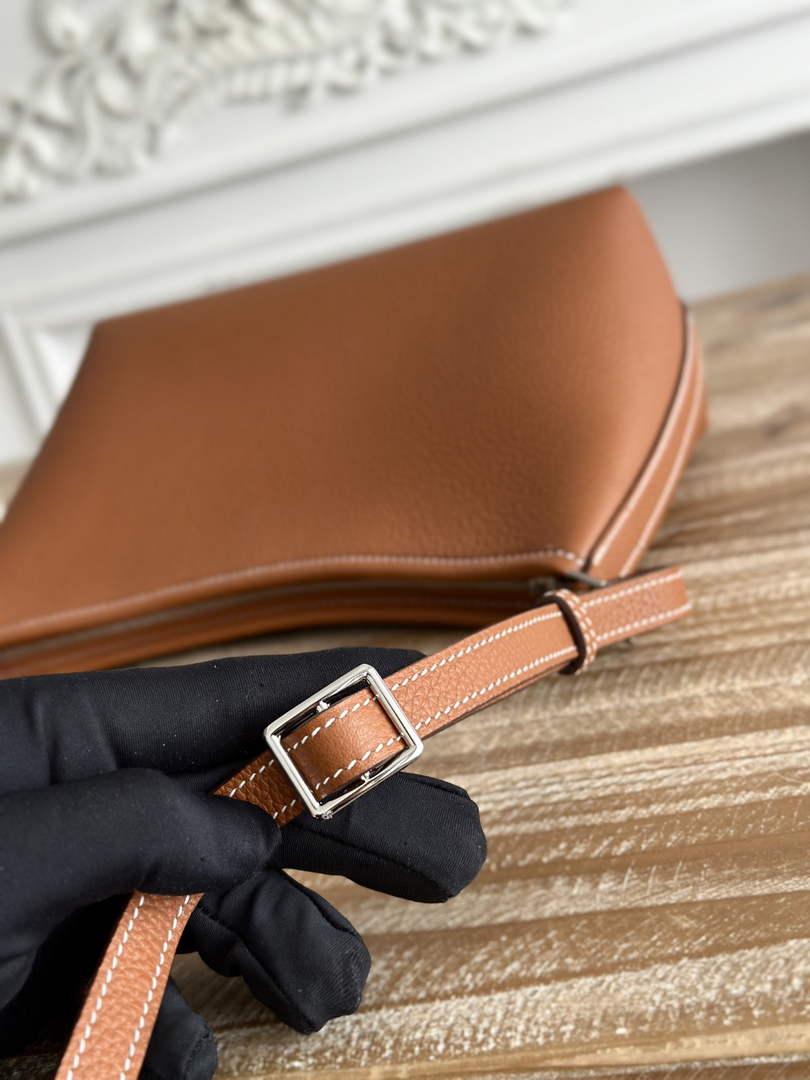 Hermes Berlingot Bag Leather H267903