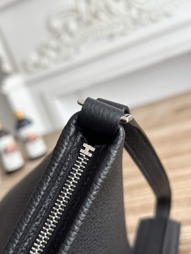 Hermes Berlingot Bag Leather H267905