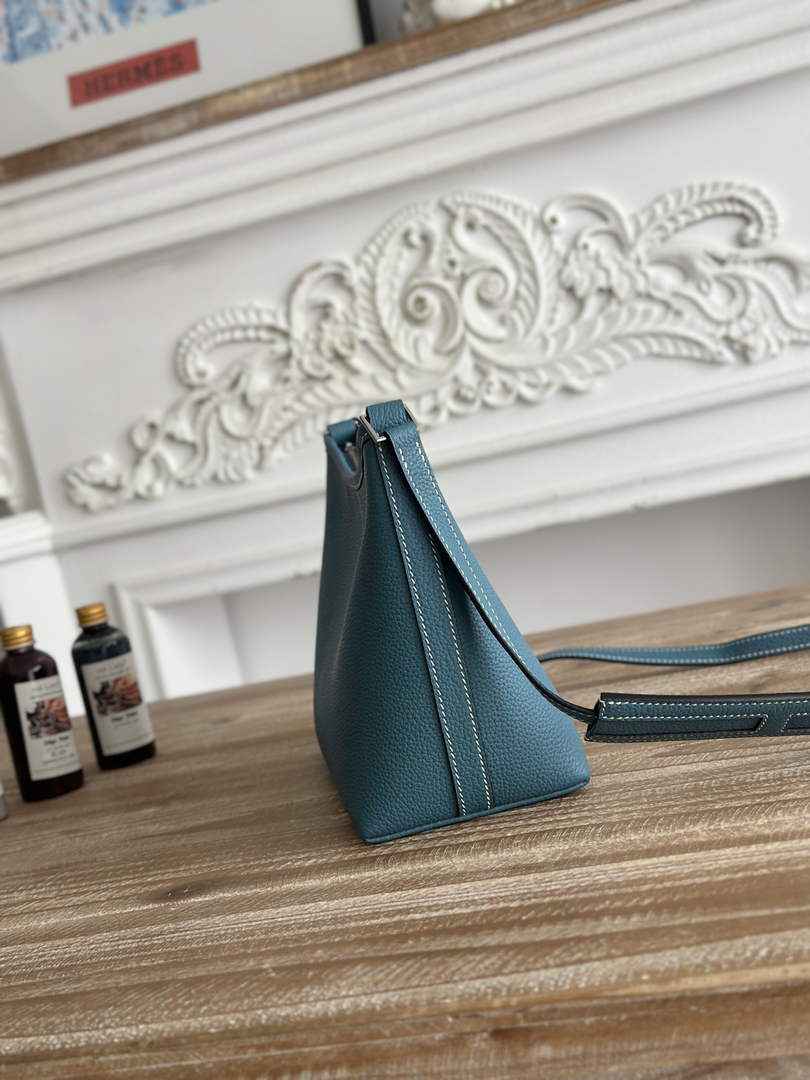 Hermes Berlingot Bag Leather H267907