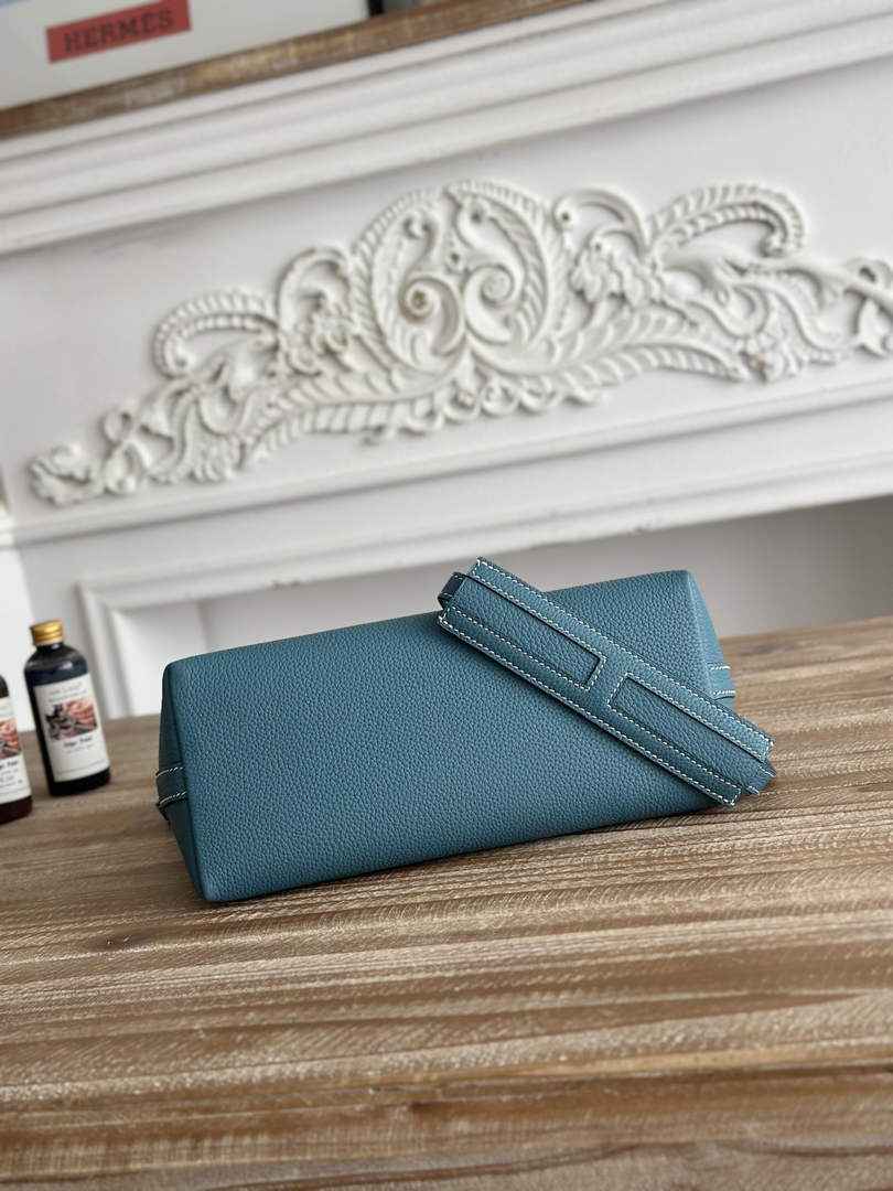 Hermes Berlingot Bag Leather H267907