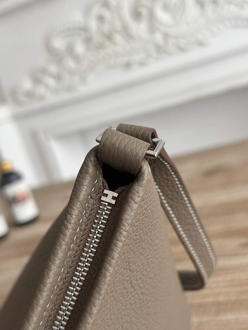 Hermes Berlingot Bag Leather H267908