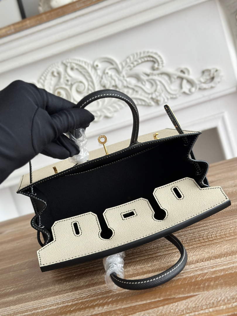 Hermès Birkin 25 Bag Beige Epsom Leather