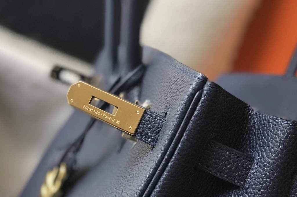 Hermès Birkin 30cm navy blueTogo gold Hardware