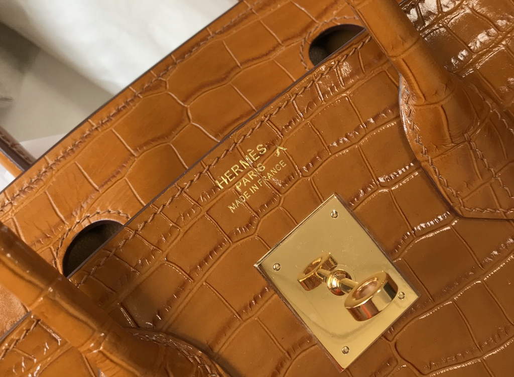 Hermès Birkin Bag 30cm Brown Crocodile Leather Gold Hardware