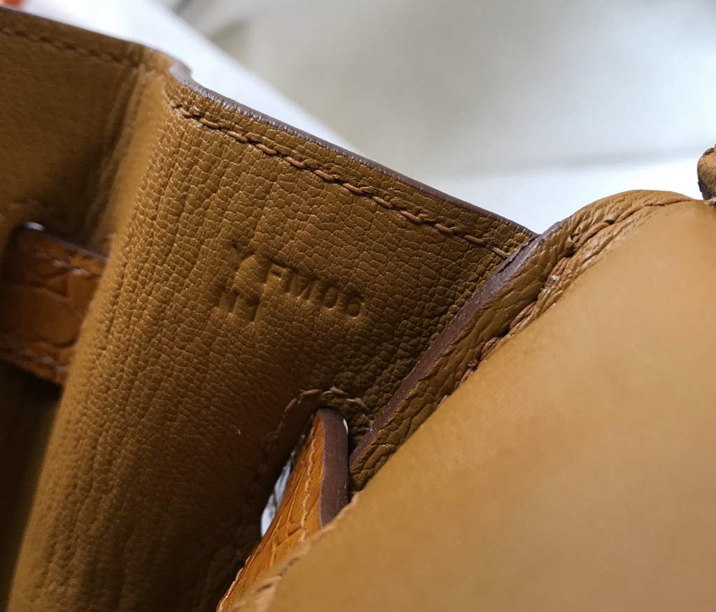 Hermès Birkin Bag 30cm Brown Crocodile Leather Gold Hardware