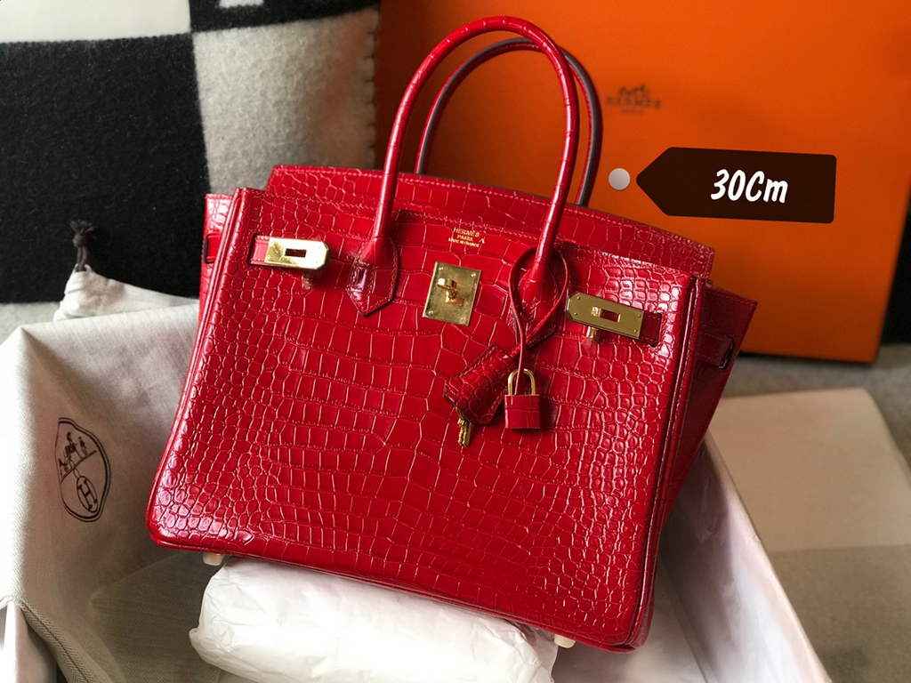 Hermès Birkin Bag 30cm Red Crocodile Leather Gold Hardware