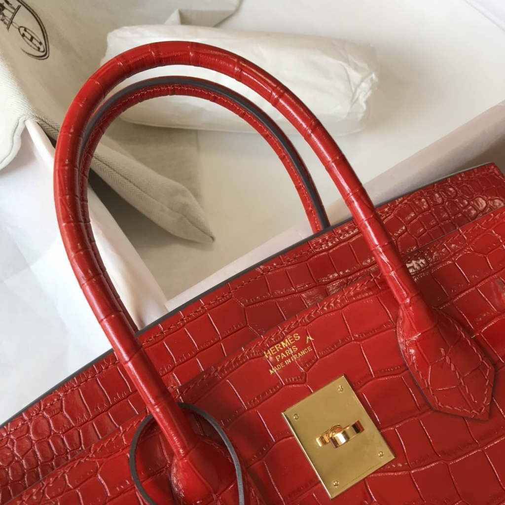 Hermès Birkin Bag 30cm Red Crocodile Leather Gold Hardware