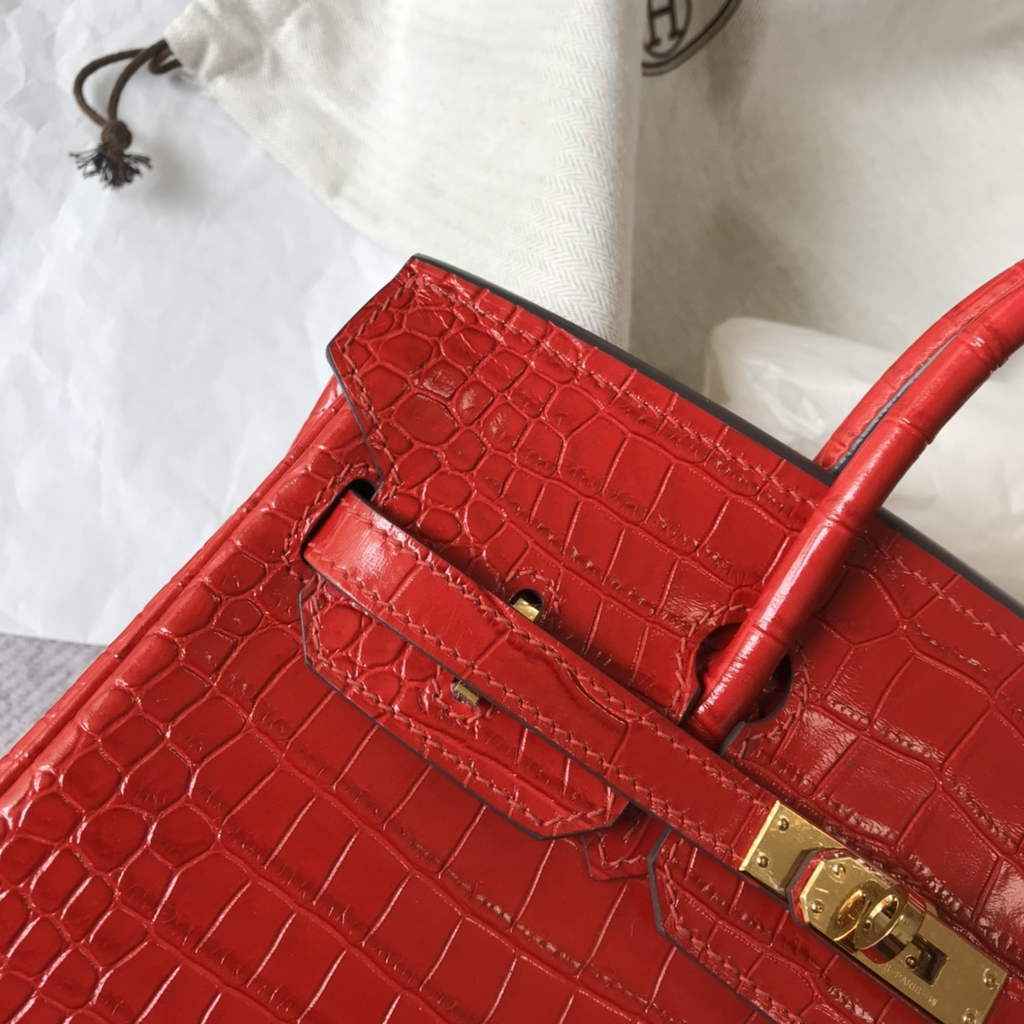 Hermès Birkin Bag 30cm Red Crocodile Leather Gold Hardware