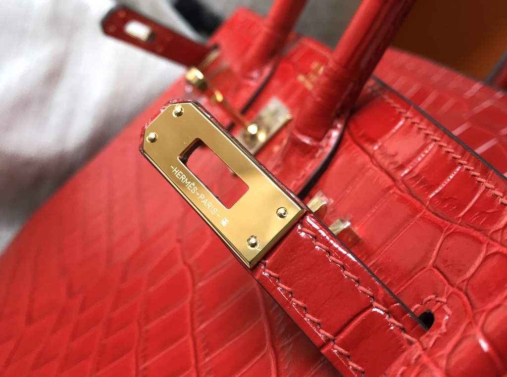 Hermès Birkin Bag 30cm Red Crocodile Leather Gold Hardware