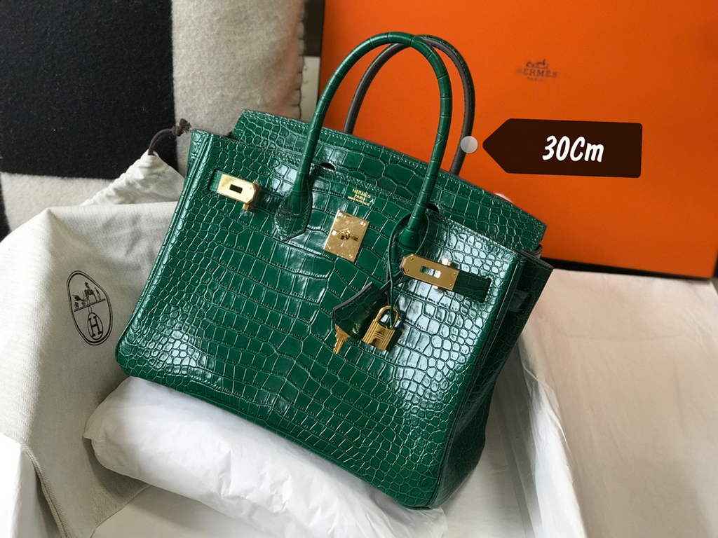 Hermès Birkin Bag 30cm Green Crocodile Leather Gold Hardware