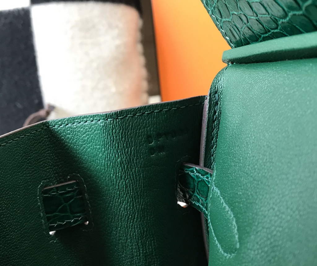 Hermès Birkin Bag 30cm Green Crocodile Leather Gold Hardware