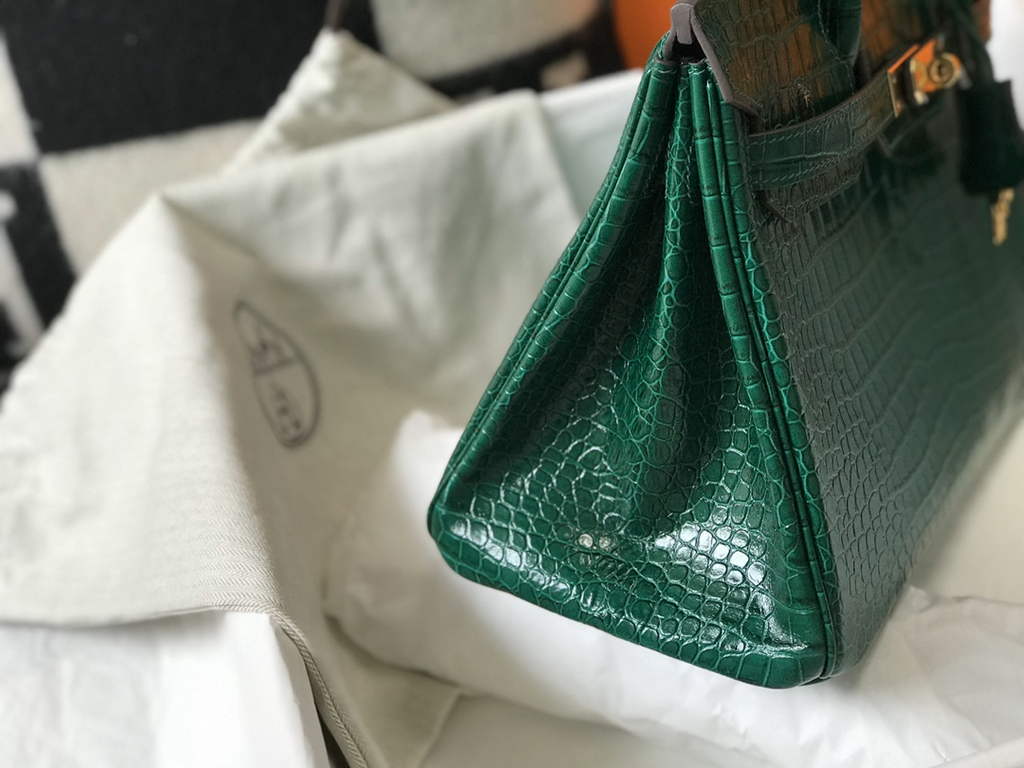 Hermès Birkin Bag 30cm Green Crocodile Leather Gold Hardware