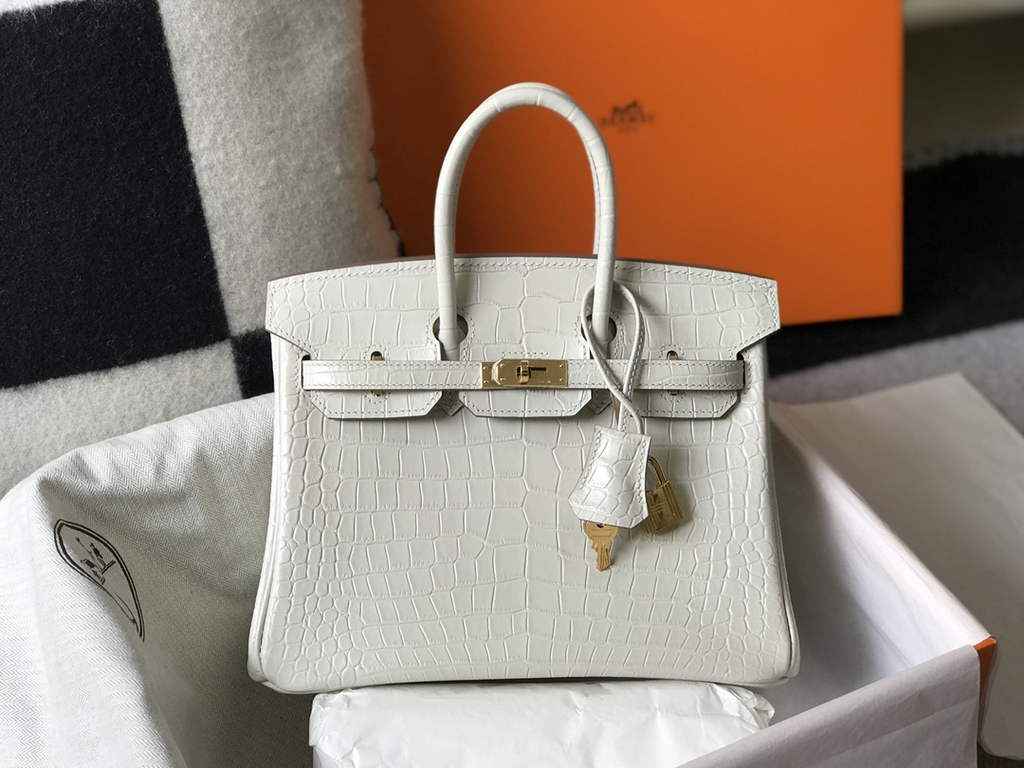 Hermès Birkin Bag 30cm White Crocodile Leather Gold Hardware