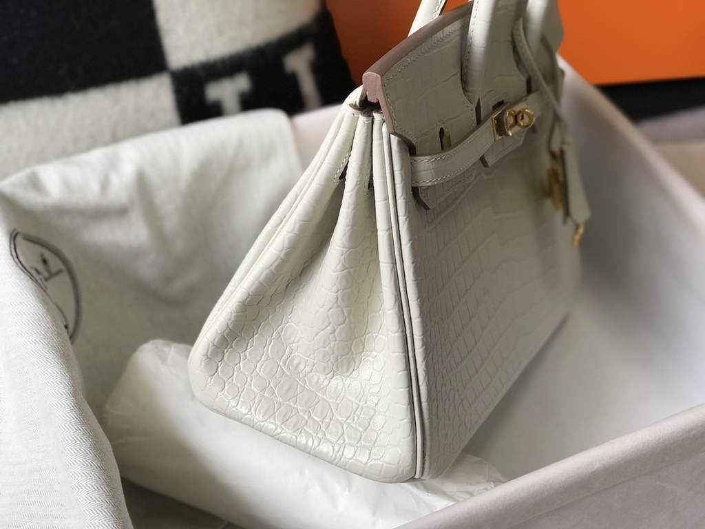 Hermès Birkin Bag 30cm White Crocodile Leather Gold Hardware