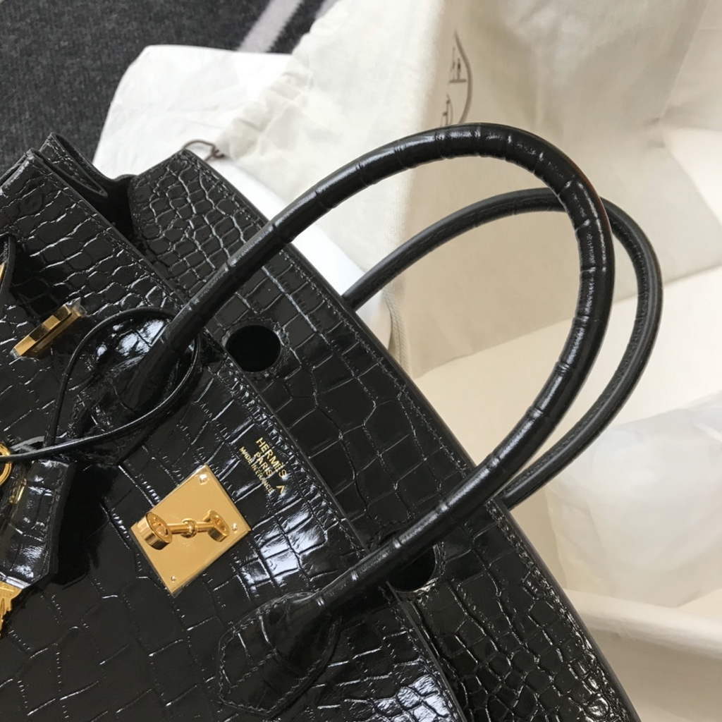 Hermès Birkin Bag 30cm Black Crocodile Leather Gold Hardware