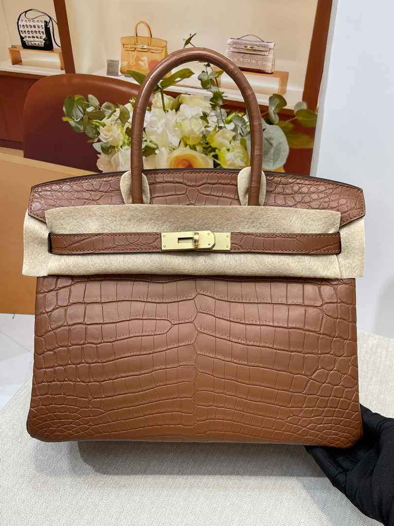 Hermès Birkin Bag 30cm camel Crocodile Leather Gold Hardware H8881