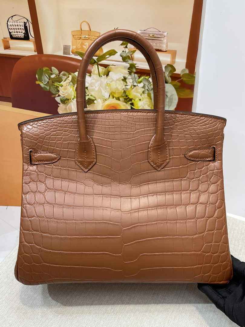 Hermès Birkin Bag 30cm camel Crocodile Leather Gold Hardware H8881
