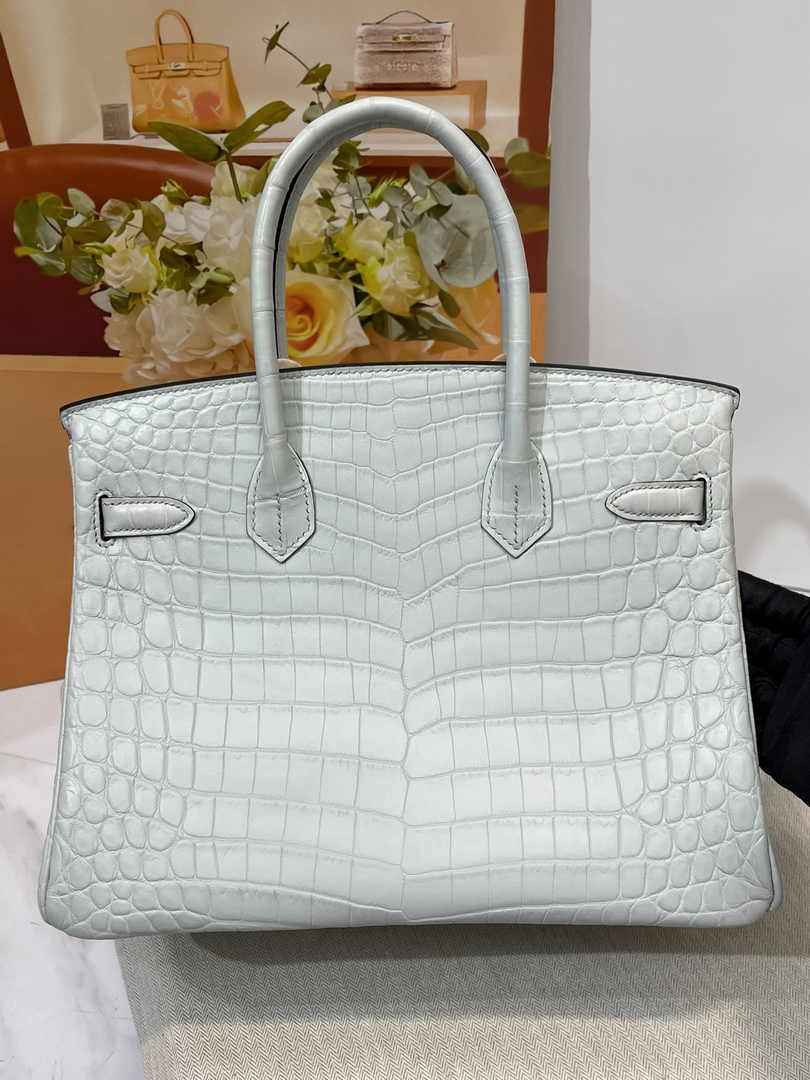 Hermès Birkin Bag 30cm Gray Crocodile Leather Gold Hardware H8890