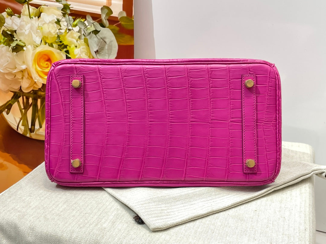 Hermès Birkin Bag 30cm Plum Crocodile Leather Gold Hardware H8883