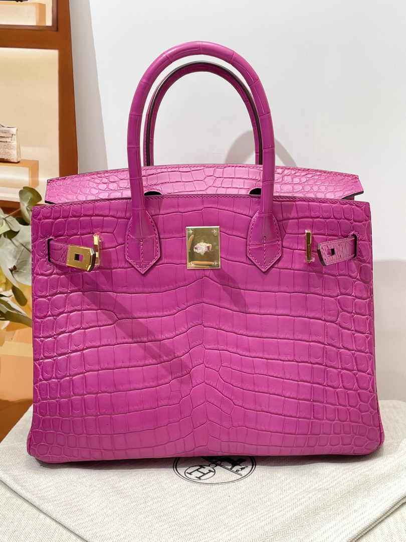 Hermès Birkin Bag 30cm Plum Crocodile Leather Gold Hardware H8883