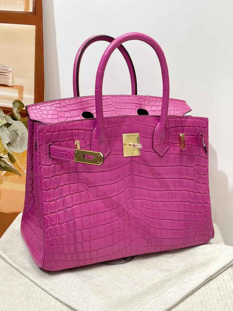 Hermès Birkin Bag 30cm Plum Crocodile Leather Gold Hardware H8883