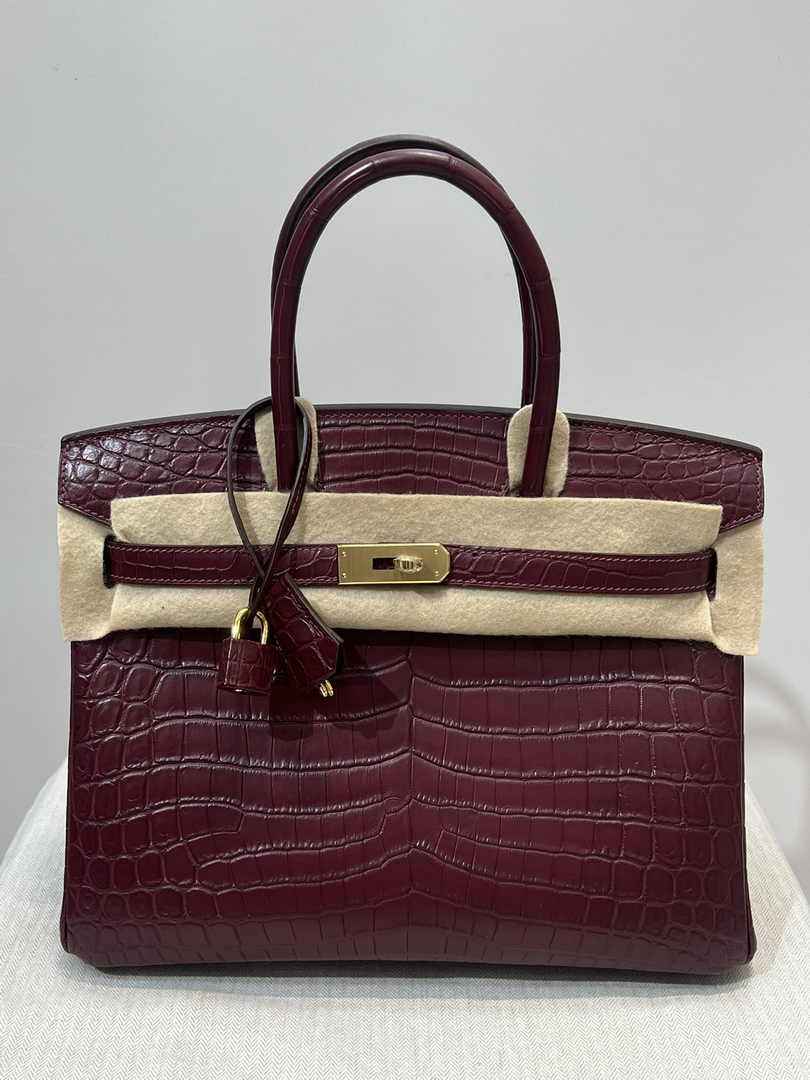 Hermès Birkin Bag 30cm Wine Red Crocodile Leather Gold Hardware H8888