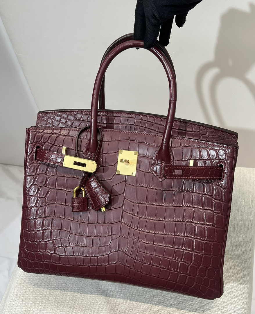 Hermès Birkin Bag 30cm Wine Red Crocodile Leather Gold Hardware H8888