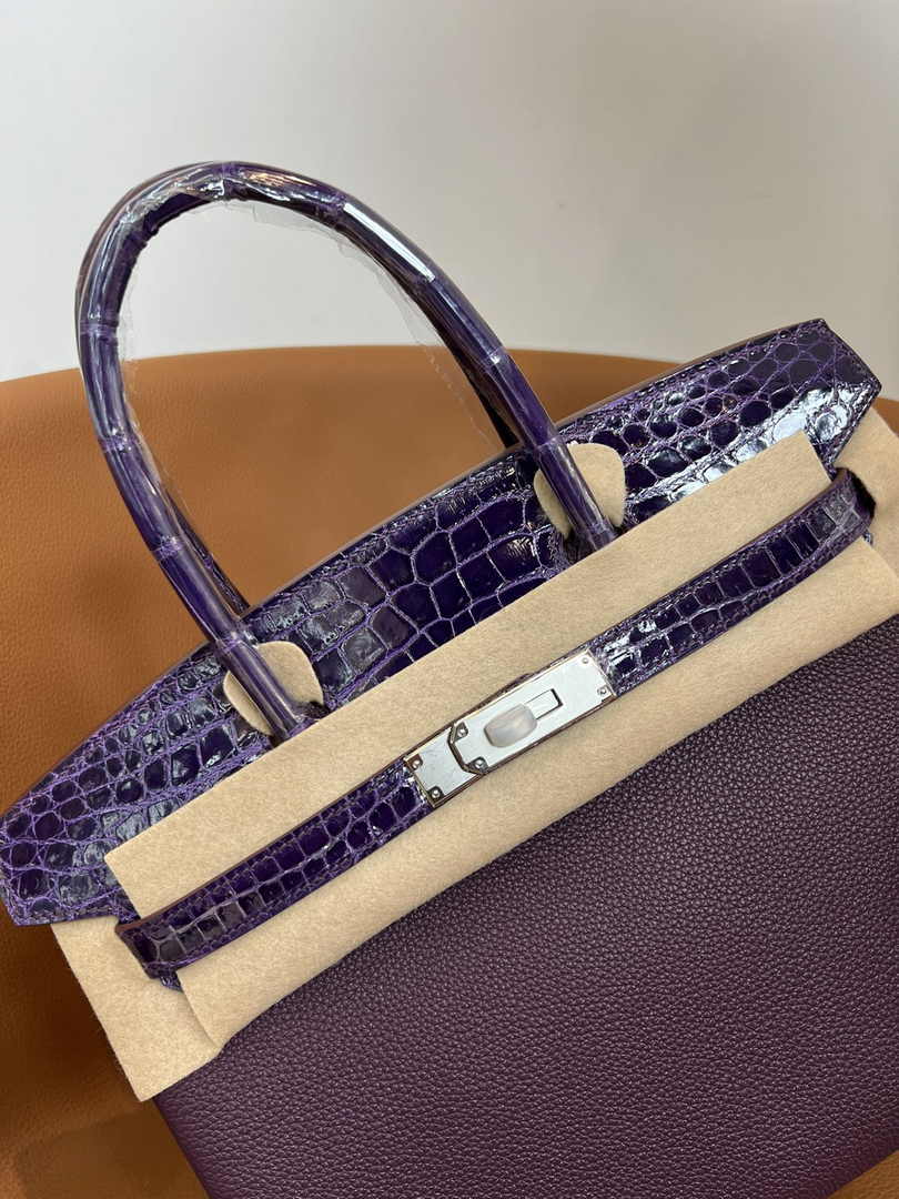 Hermès Birkin Bag Purple Crocodile Togo Gold Hardware H8604