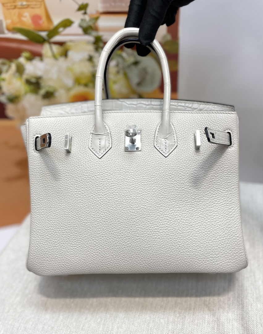 Hermès Birkin Bag Beige Crocodile Togo Gold Hardware H8606