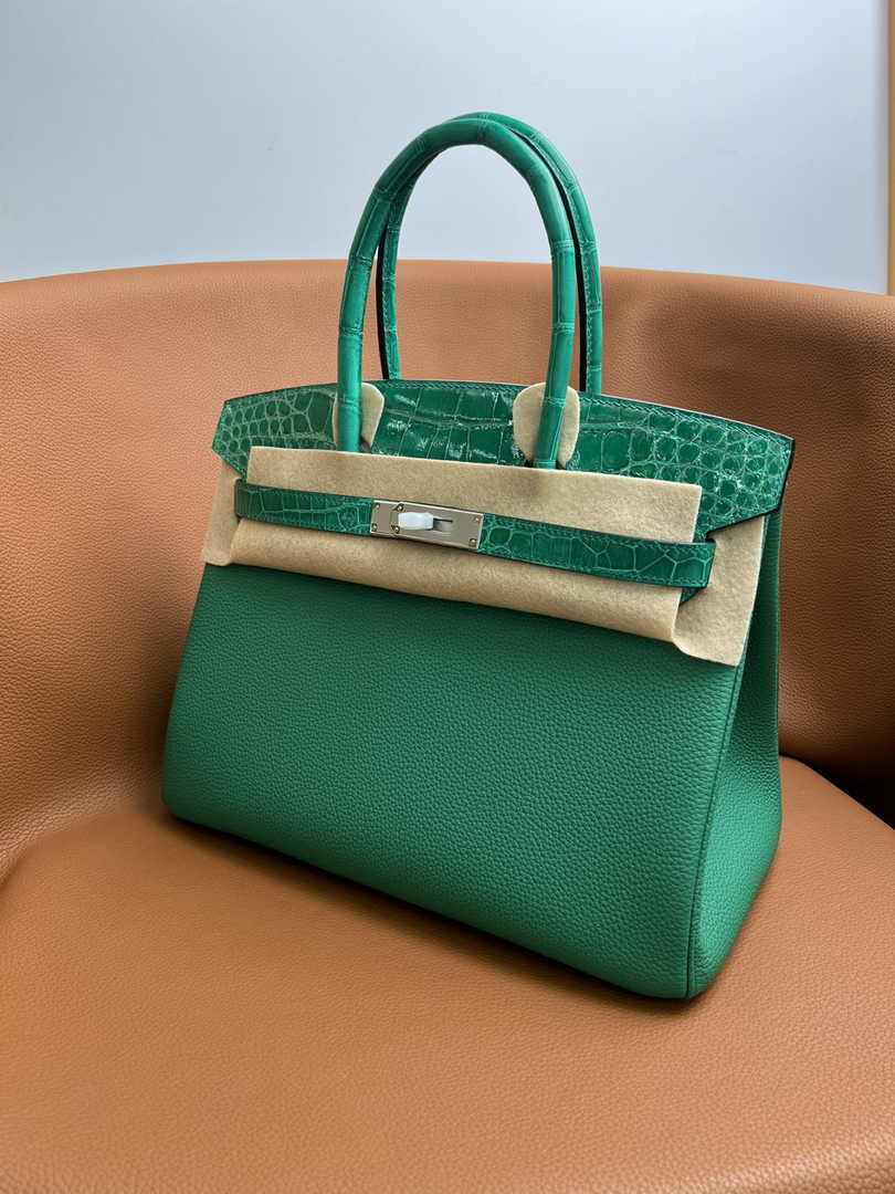 Hermès Birkin Bag Green Crocodile Togo Gold Hardware H8602