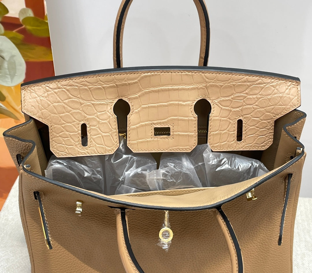 Hermès Birkin Bag Apricot Crocodile Togo Gold Hardware H8610