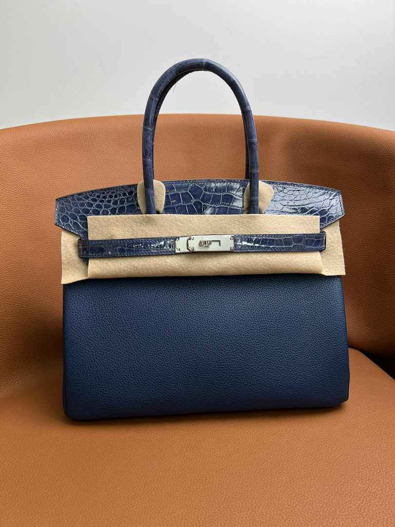 Hermès Birkin Bag Navy Blue Crocodile Togo Gold Hardware H8605